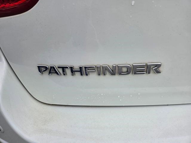 Used 2018 Nissan Pathfinder SV AWD/4WD image 25
