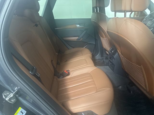 Used 2023 Audi Q5 2.0T Premium AWD/4WD image 24