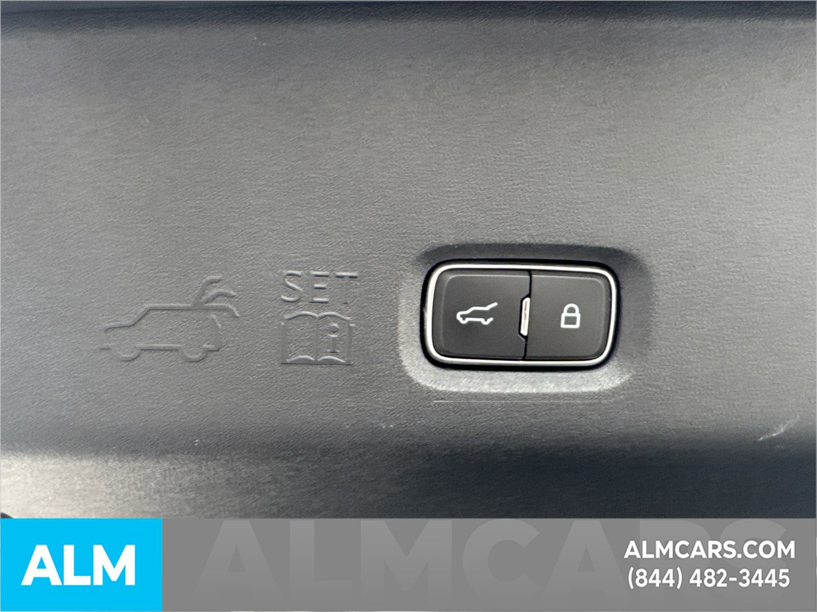 Certified 2025 Ford Expedition Platinum image 24