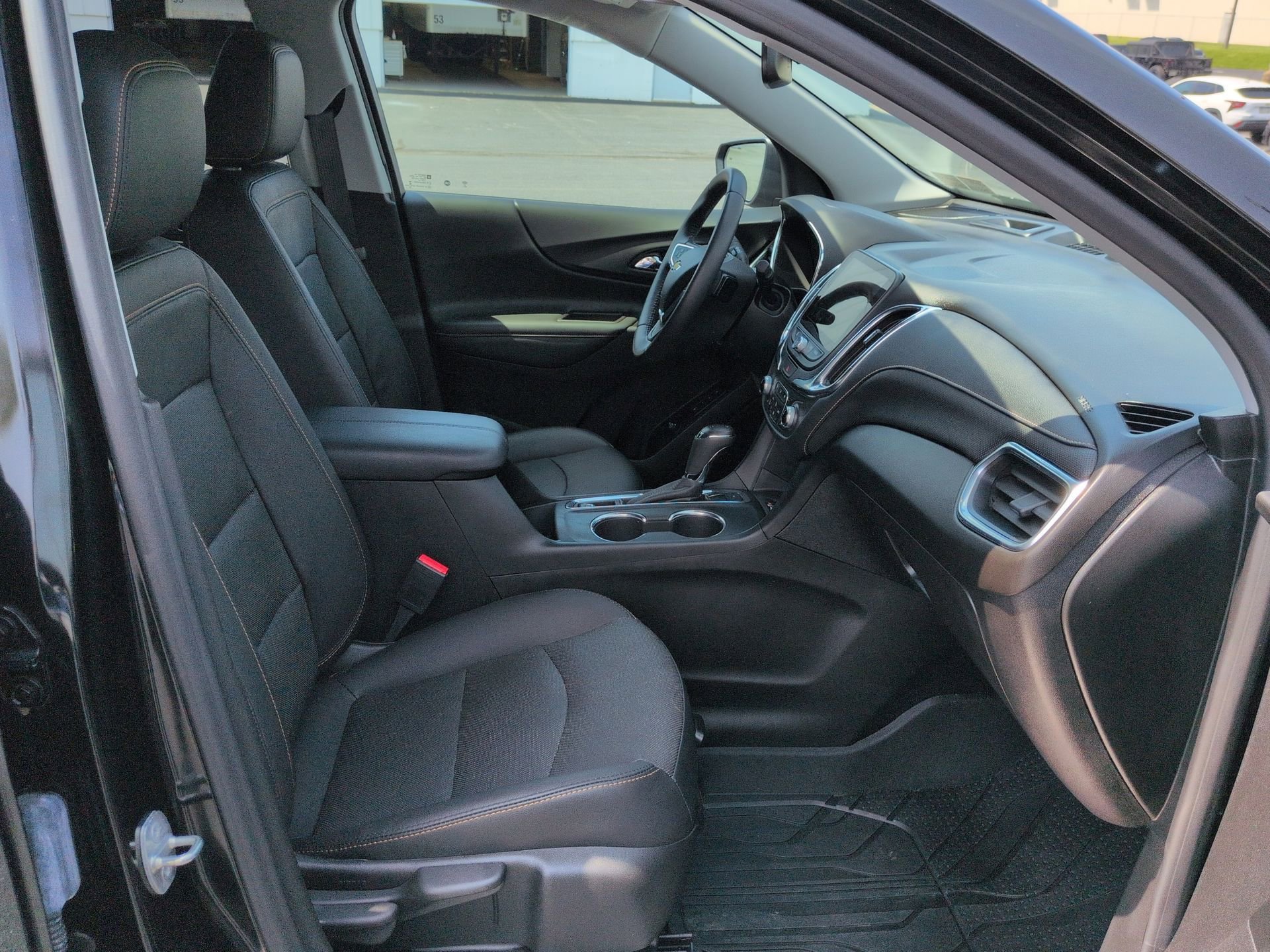 Certified 2020 Chevrolet Equinox Premier w/ Premier Redline Edition AWD/4WD image 28