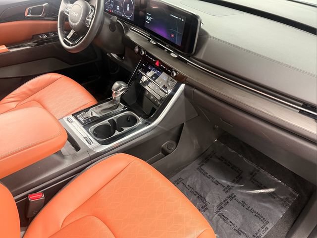 Used 2024 Kia Carnival SX FWD image 23