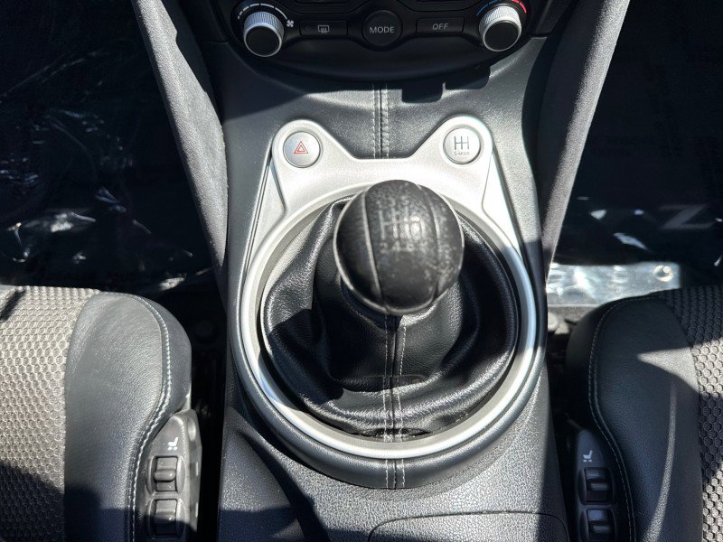 Used 2010 Nissan 370Z Touring w/ Sport Pkg RWD image 24