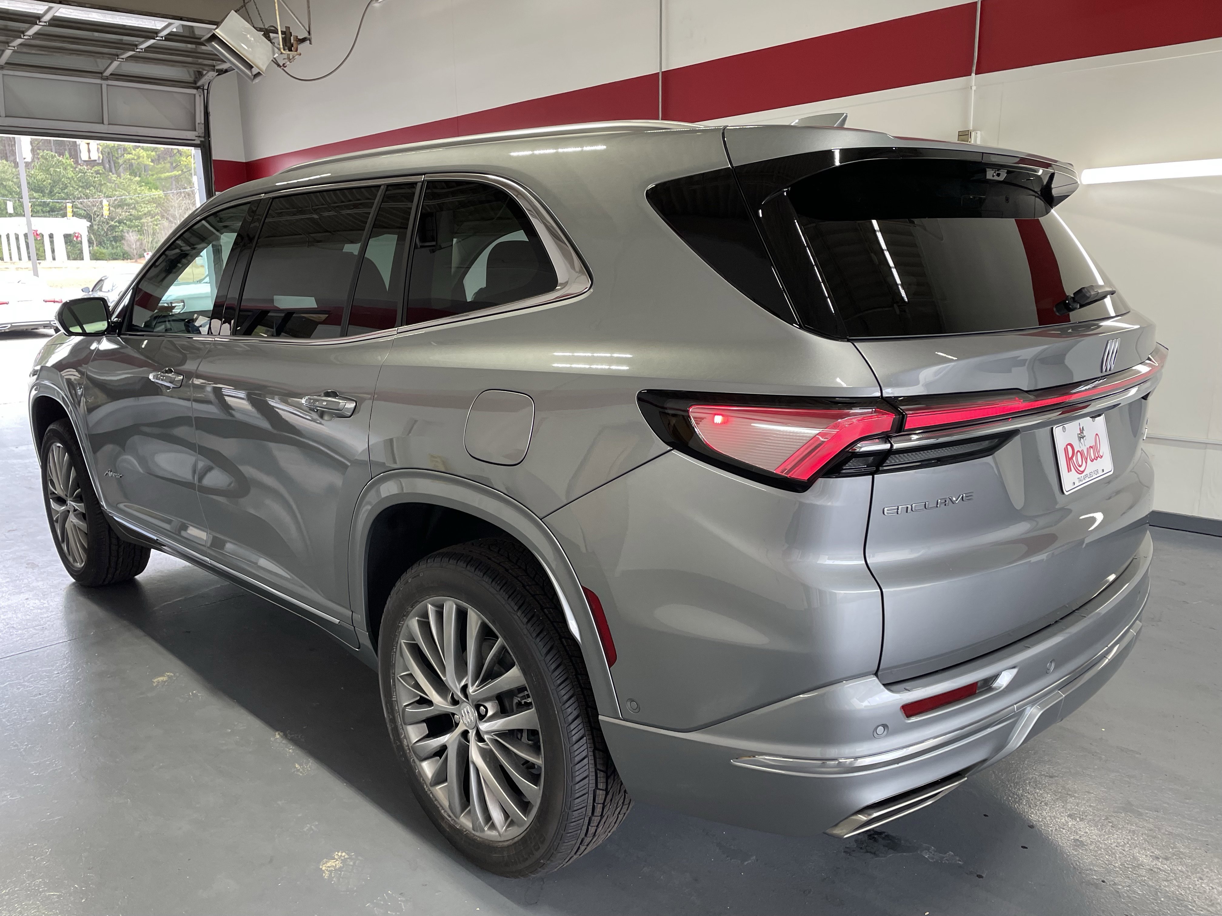 New 2026 Buick Enclave Avenir w/ Super Cruise Package image 6