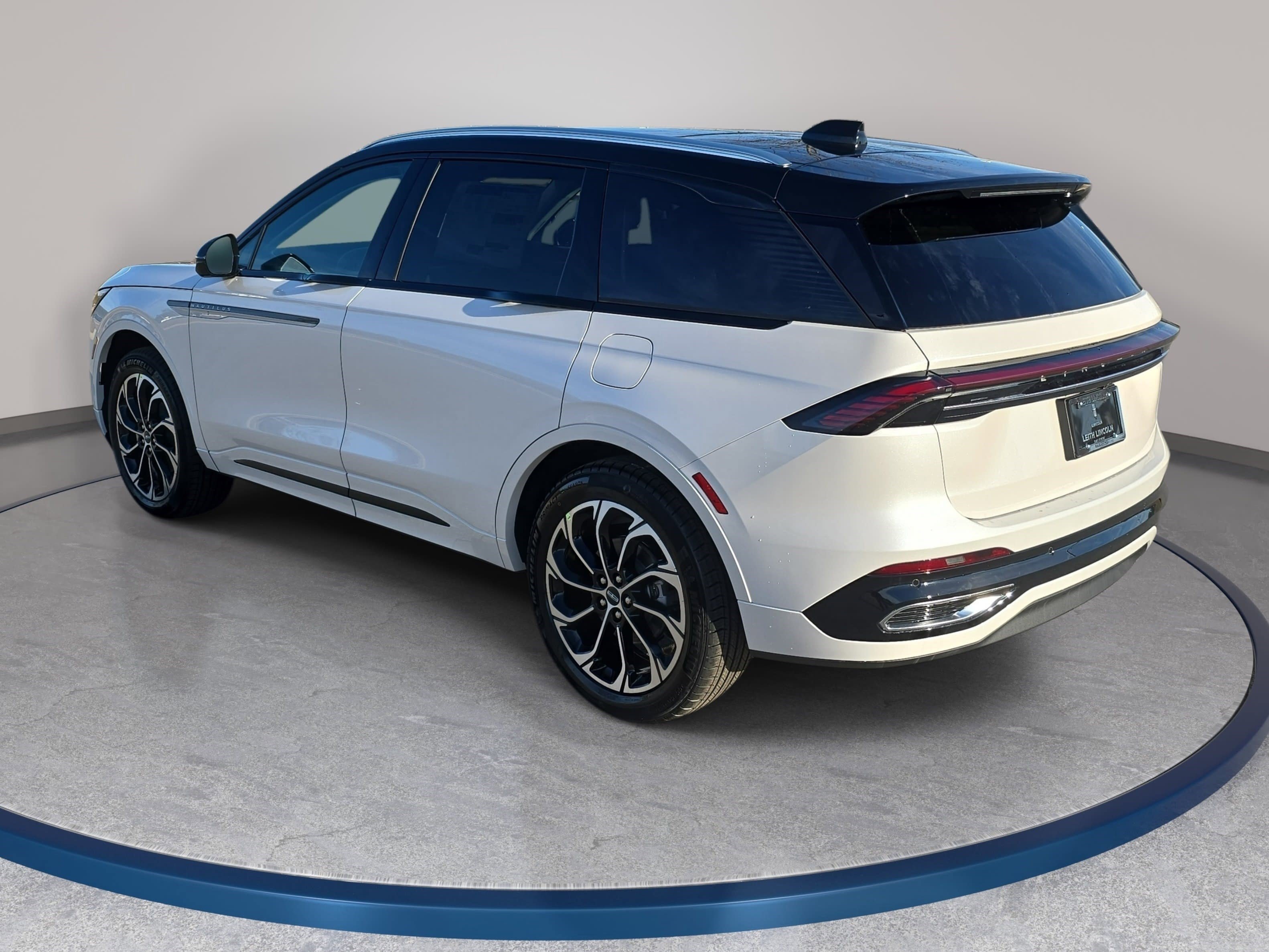 New 2026 Lincoln Nautilus Reserve AWD/4WD image 7