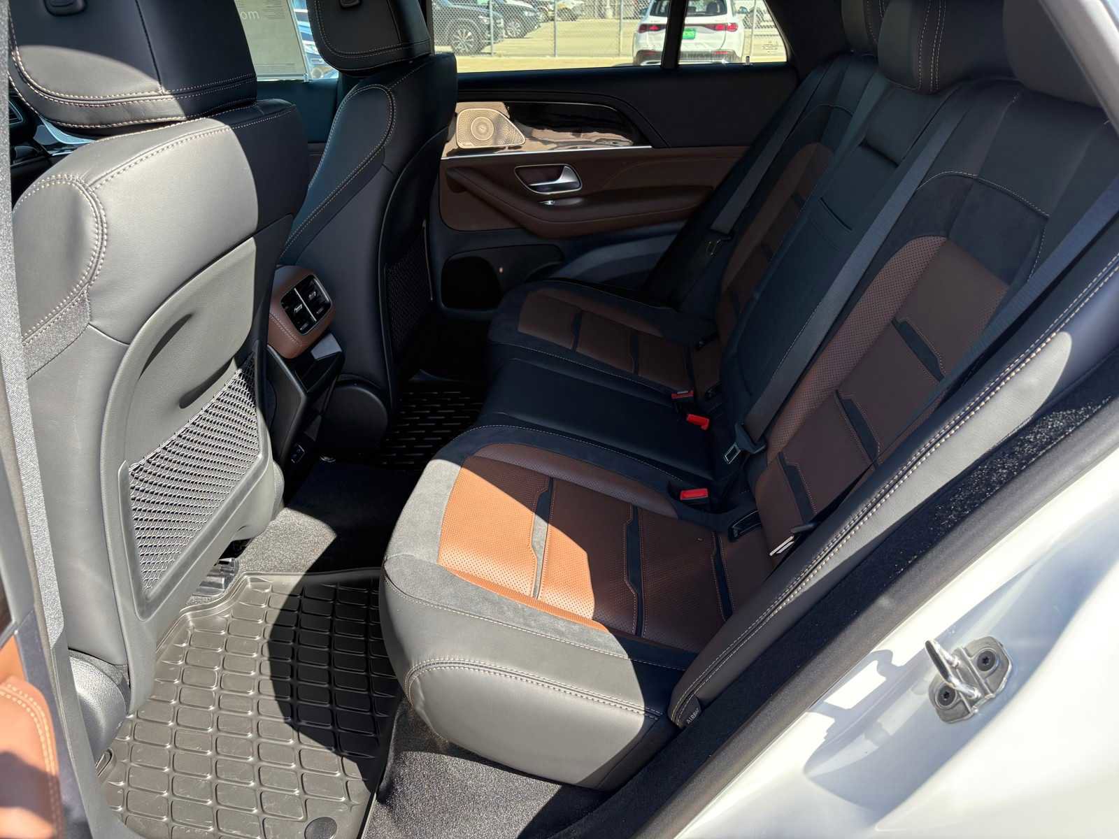 New 2026 Mercedes-Benz GLE 53 AMG 4MATIC Coupe image 11