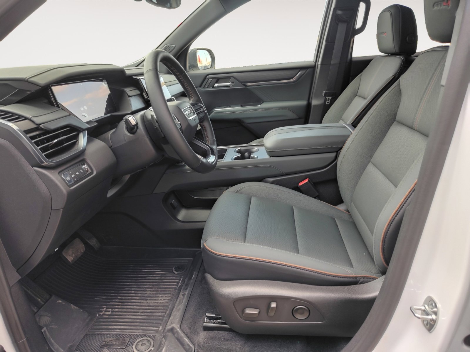 New 2026 GMC Acadia AT4 w/ LPO, Floor Liner Package image 23