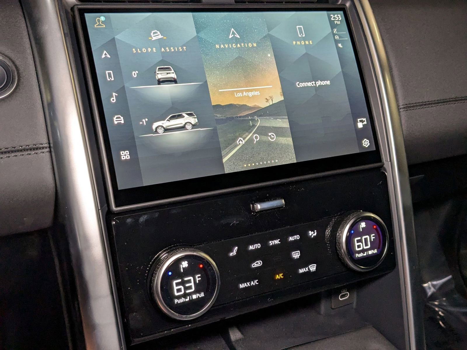 New 2025 Land Rover Discovery S image 12