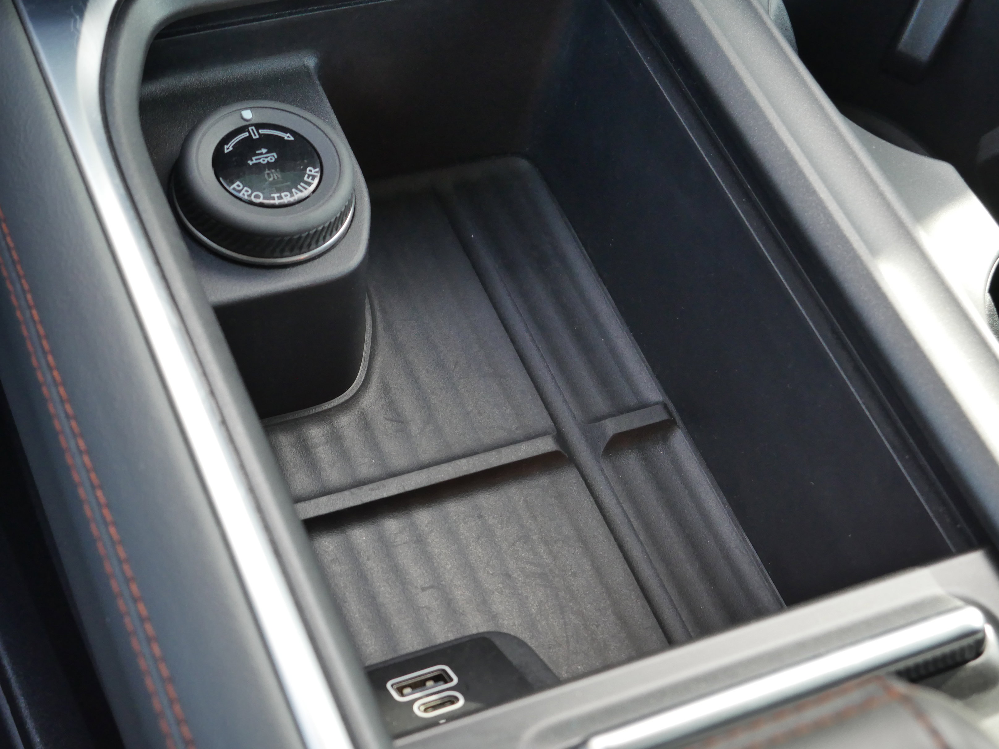 Certified 2025 Ford Expedition Active image 15