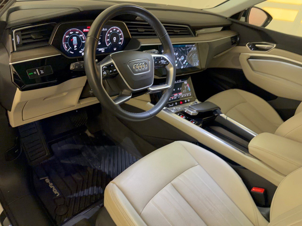 Certified 2024 Audi Q8 e-tron Premium Plus AWD/4WD image 4