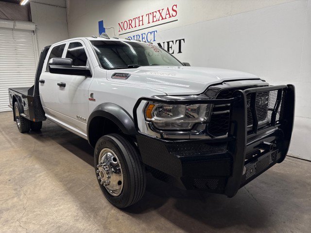 Used 2022 RAM 5500 Tradesman w/ Chrome Appearance Group AWD/4WD image 2