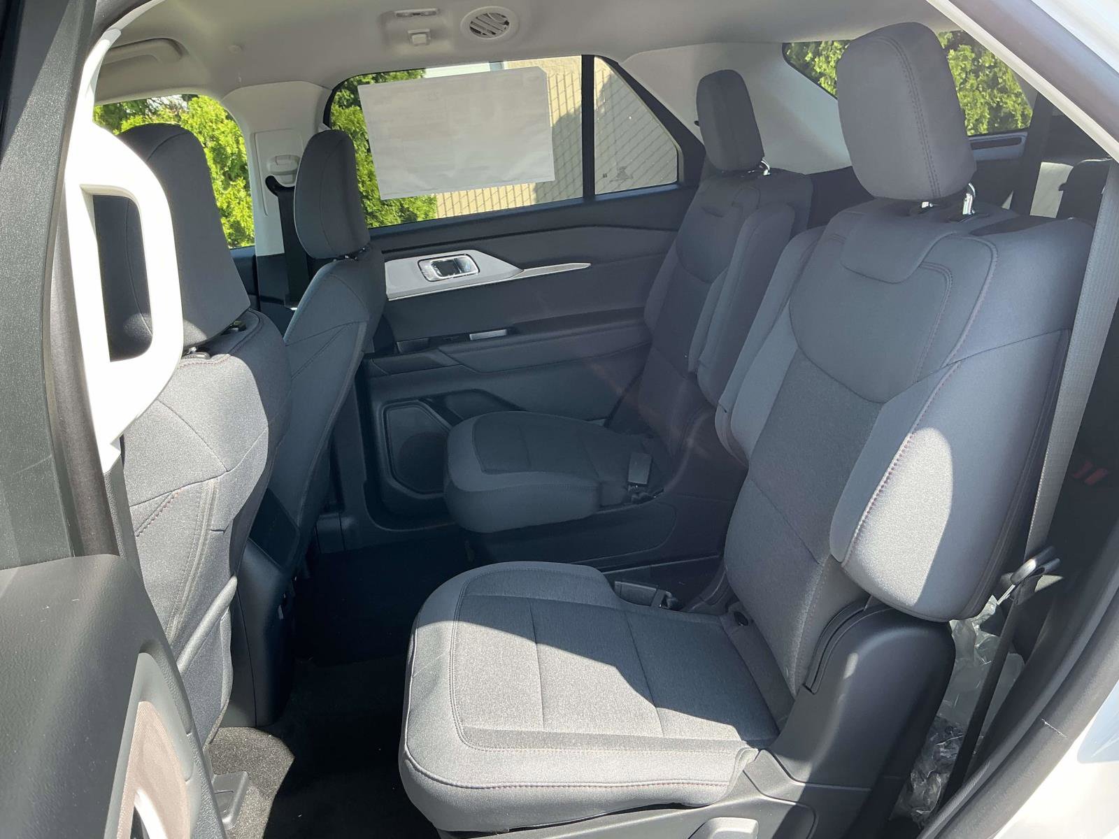 New 2025 Ford Explorer Active image 23