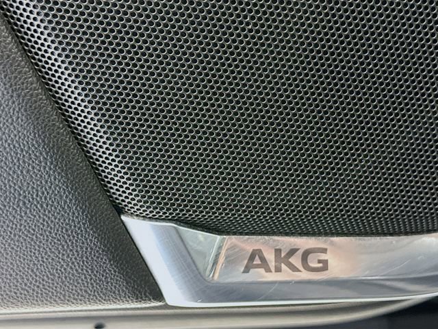 Used 2024 Cadillac Escalade ESV Luxury image 20