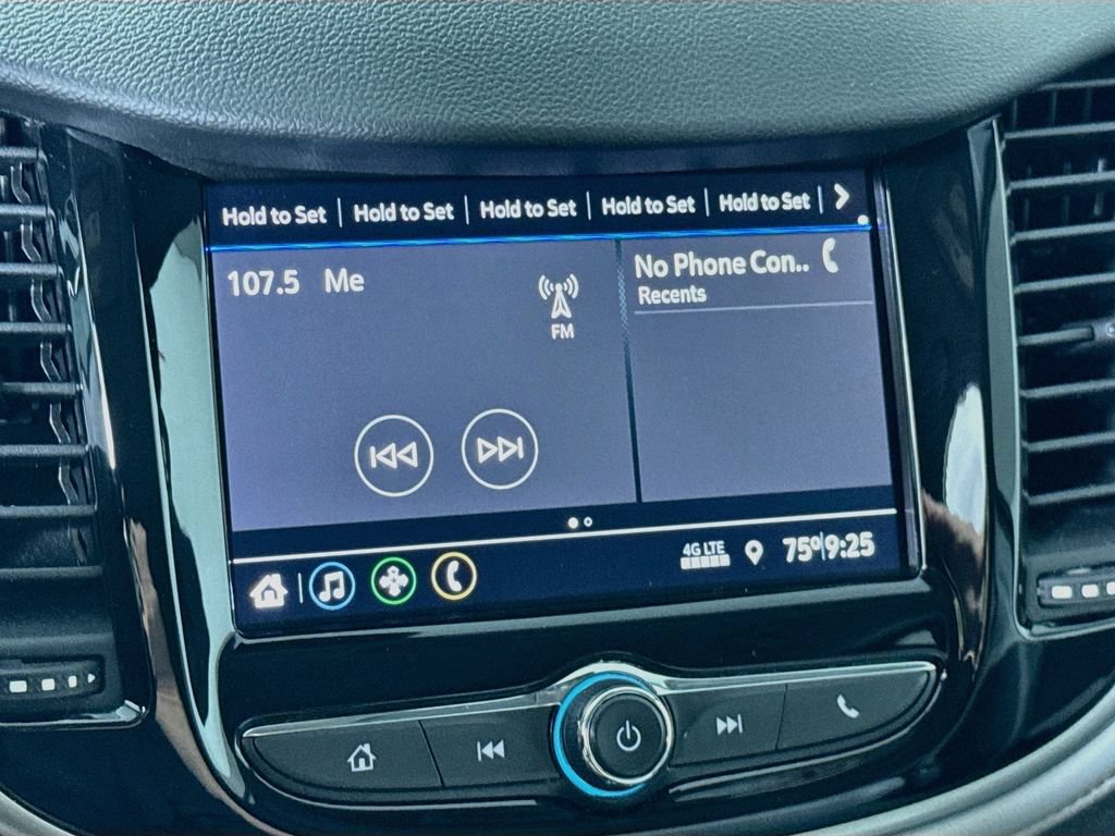 Used 2020 Chevrolet Trax LT w/ LT Convenience Package FWD image 7