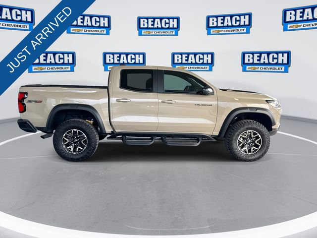 Used 2024 Chevrolet Colorado ZR2 w/ ZR2 Convenience Package III image 8