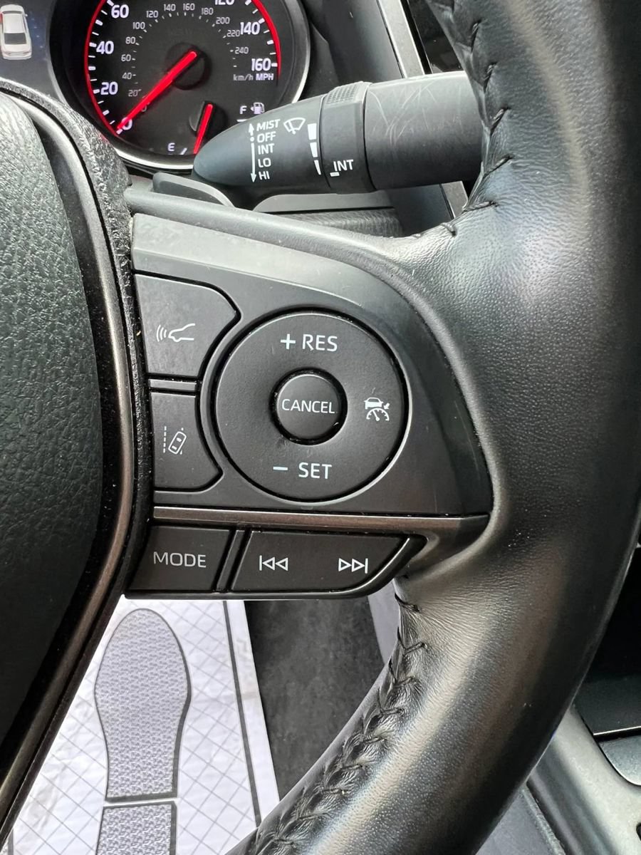 Used 2024 Toyota Camry XSE FWD image 14