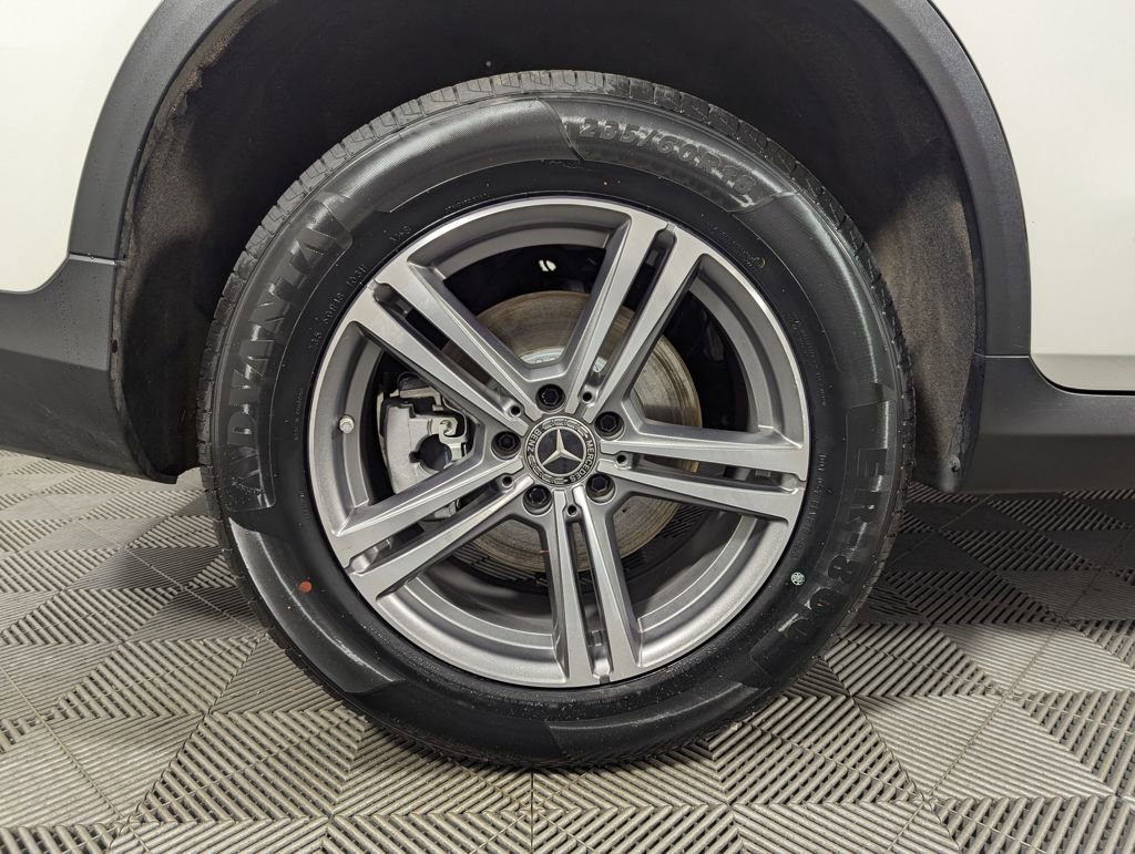 Used 2020 Mercedes-Benz GLC 300 image 28