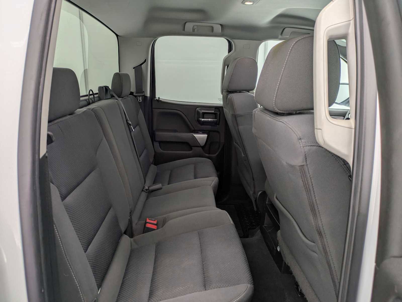 Used 2019 Chevrolet Silverado 1500 LT AWD/4WD image 22