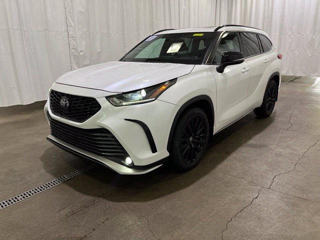 Used 2023 Toyota Highlander XSE AWD/4WD image 9