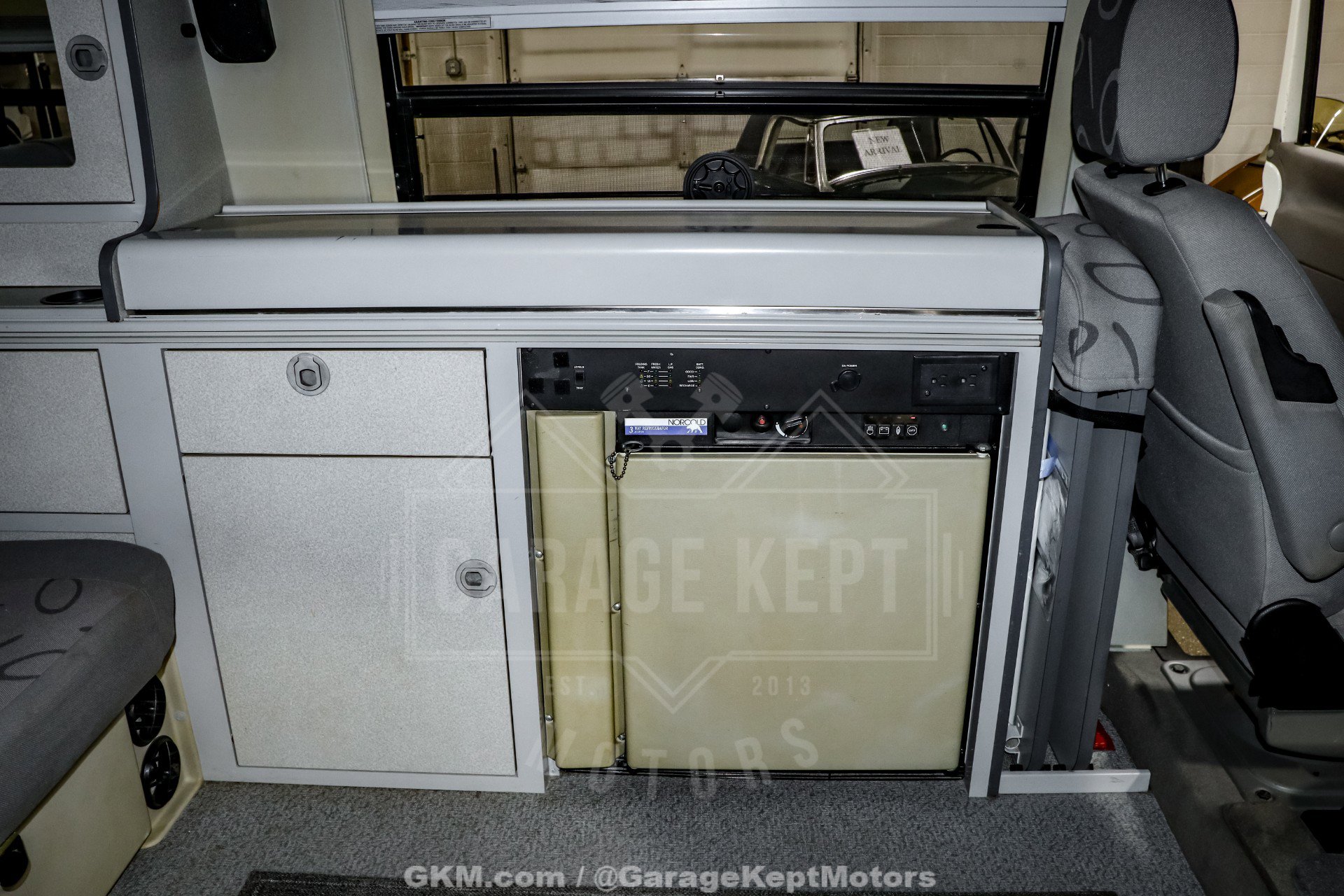 Used 2003 Volkswagen Eurovan MV image 81