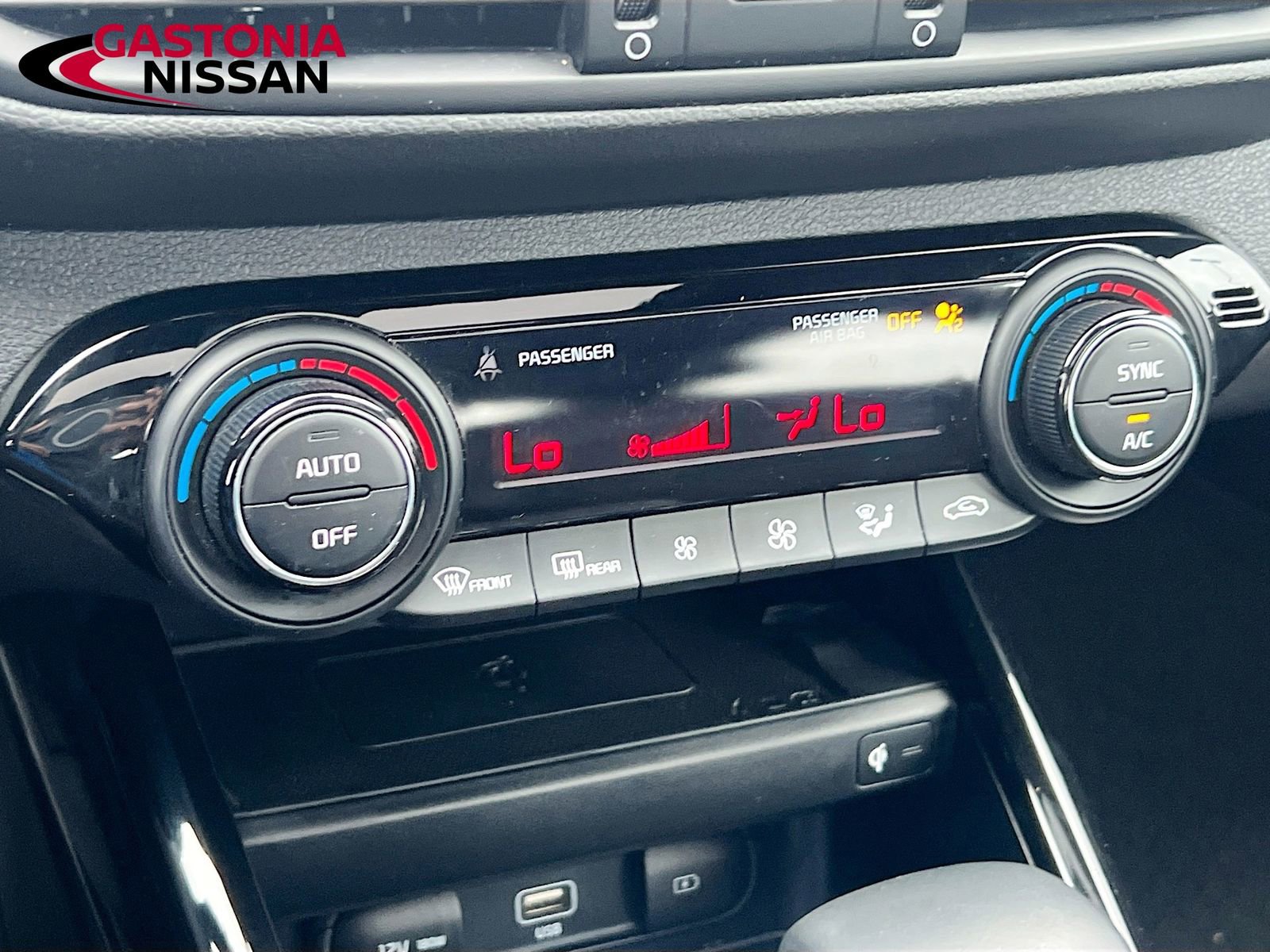 Used 2023 Kia Forte GT-Line w/ GT-Line Premium Package image 21