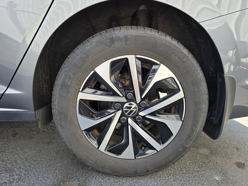 Used 2024 Volkswagen Jetta S FWD image 3
