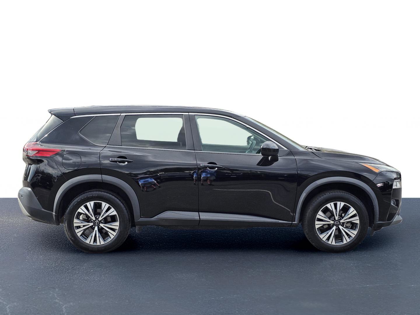 Used 2023 Nissan Rogue SV image 7