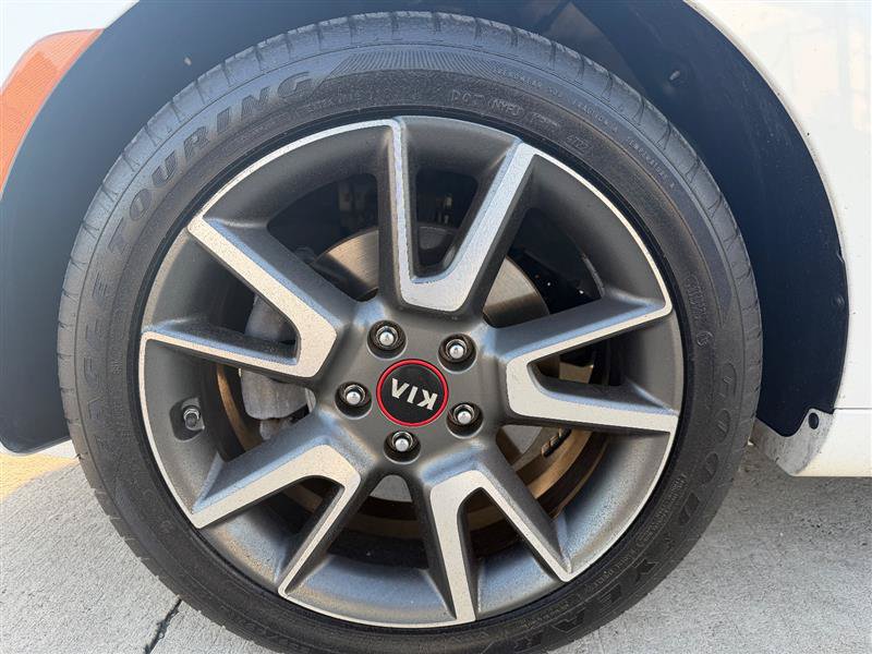 Used 2020 Kia Soul GT-Line Turbo FWD image 12