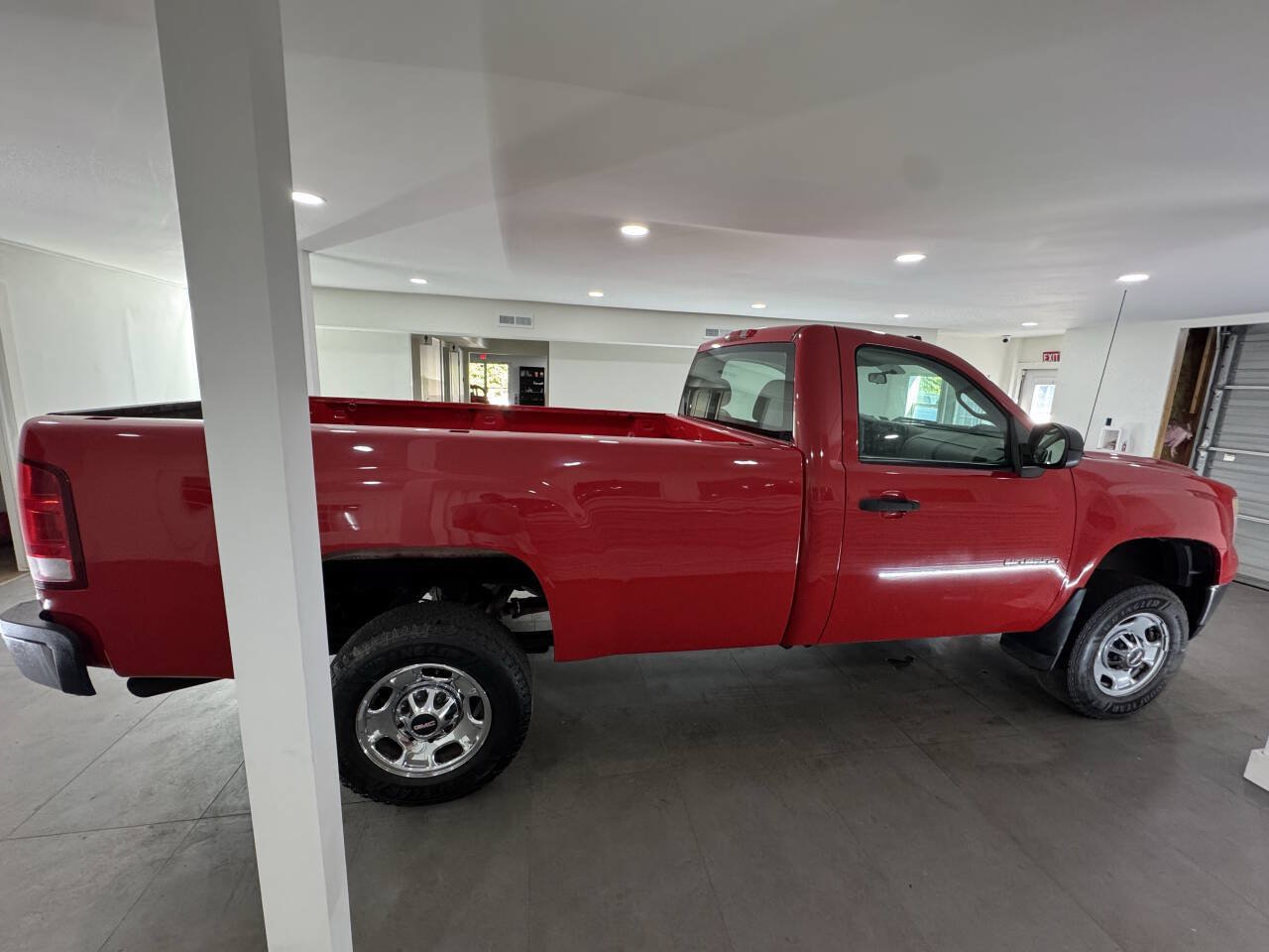 Used 2012 GMC Sierra 2500 W/T AWD/4WD image 9