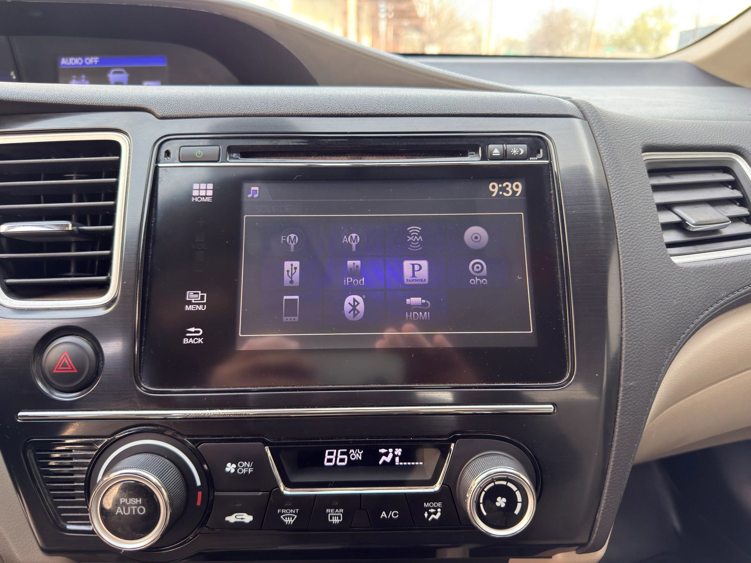 Used 2015 Honda Civic Hybrid Sedan image 14