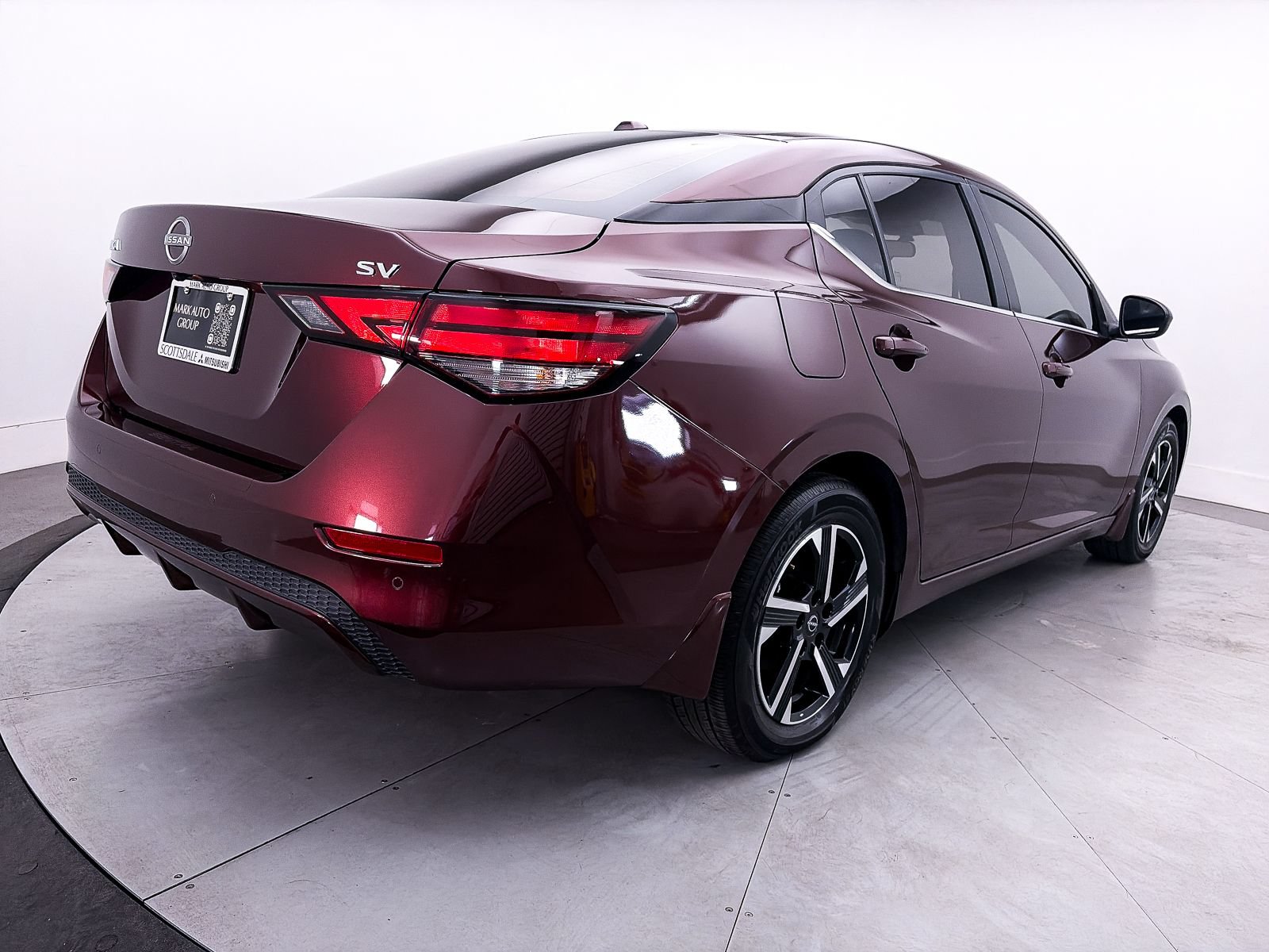 Used 2024 Nissan Sentra SV FWD image 15