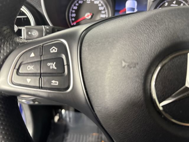 Used 2019 Mercedes-Benz GLC 300 4MATIC image 11