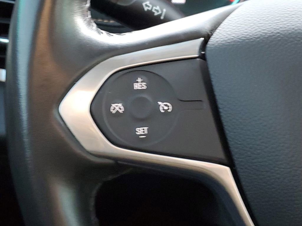 Used 2020 Chevrolet Traverse LT image 13