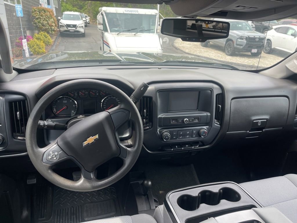 Used 2018 Chevrolet Silverado 2500 W/T w/ Snow Plow Prep Package AWD/4WD image 10