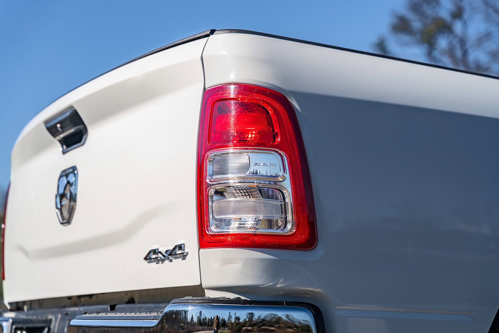 Used 2024 RAM 2500 Tradesman w/ Chrome Appearance Group image 14