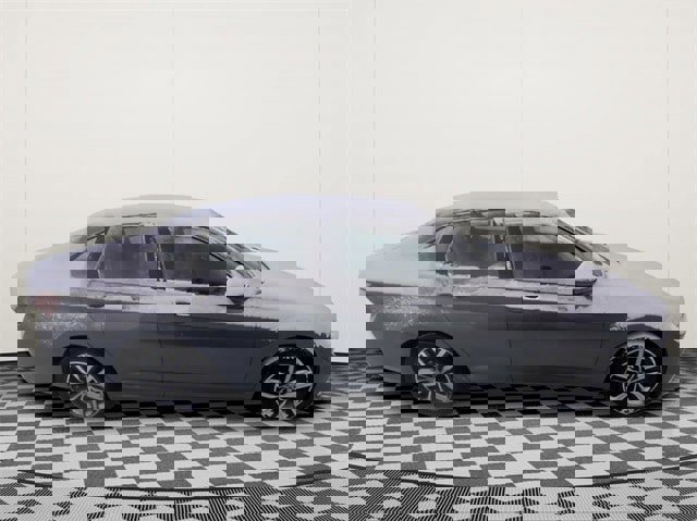 Used 2025 Volkswagen Jetta SE image 8