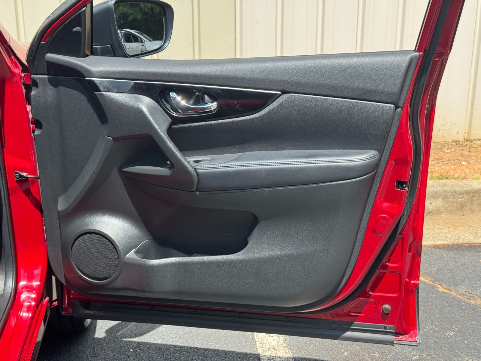 Used 2018 Nissan Rogue Sport SL w/ SL Premium Package FWD image 41