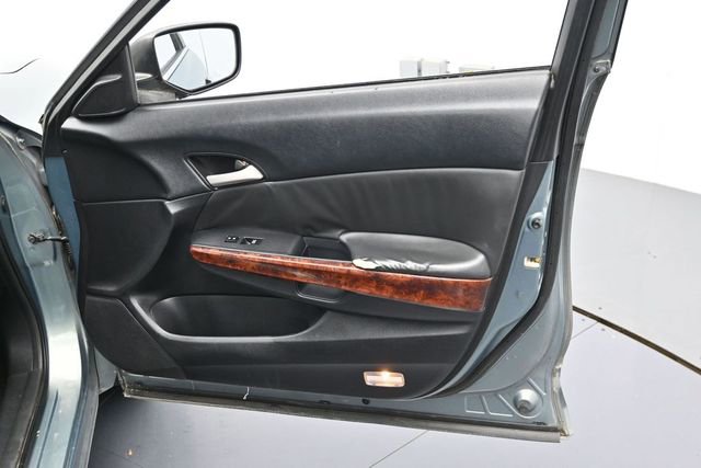 Used 2010 Honda Crosstour EX image 28