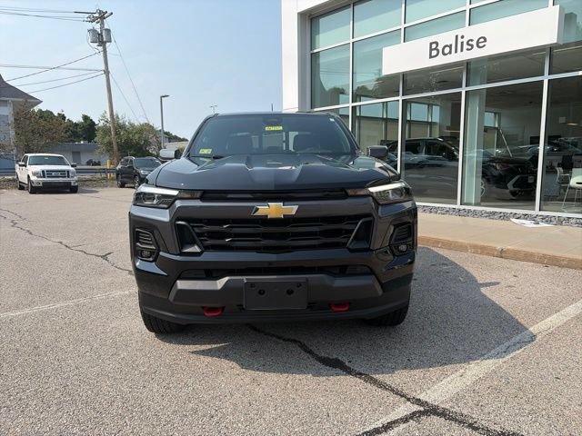 Used 2023 Chevrolet Colorado LT w/ LT Convenience Package III AWD/4WD image 8