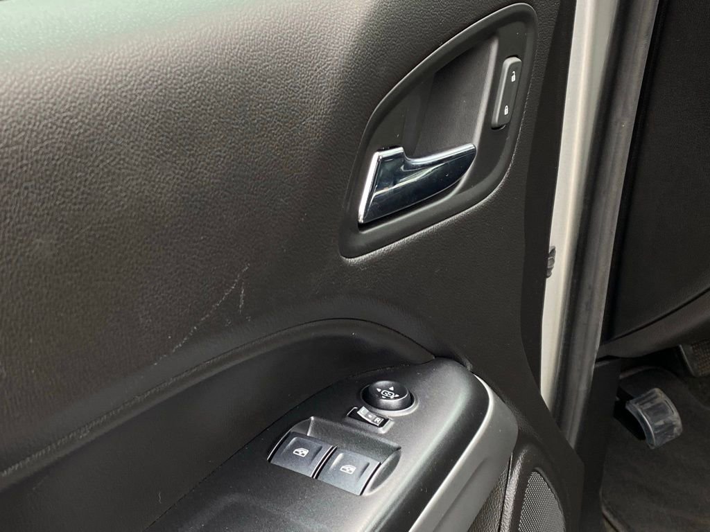 Used 2018 Chevrolet Colorado LT w/ LT Convenience Package image 12