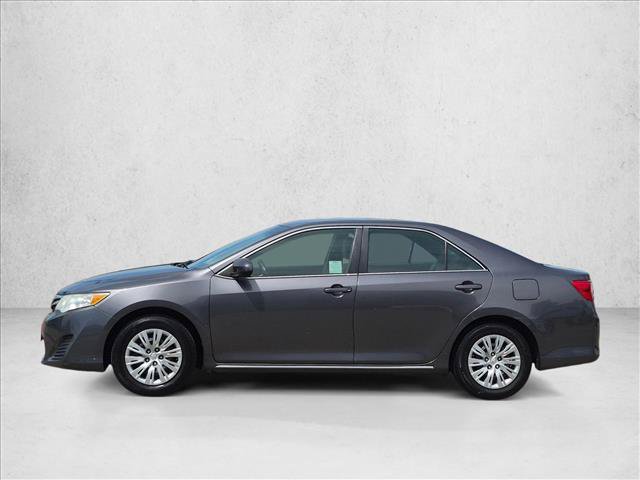 Used 2014 Toyota Camry LE FWD image 9