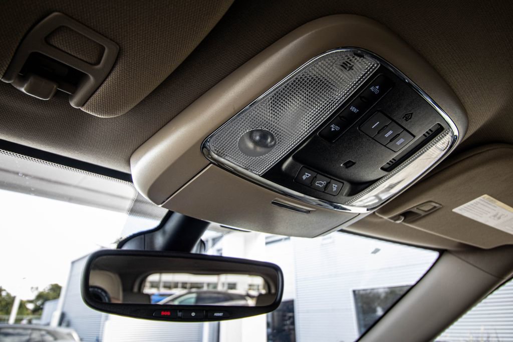 Used 2020 Jeep Grand Cherokee Limited image 31