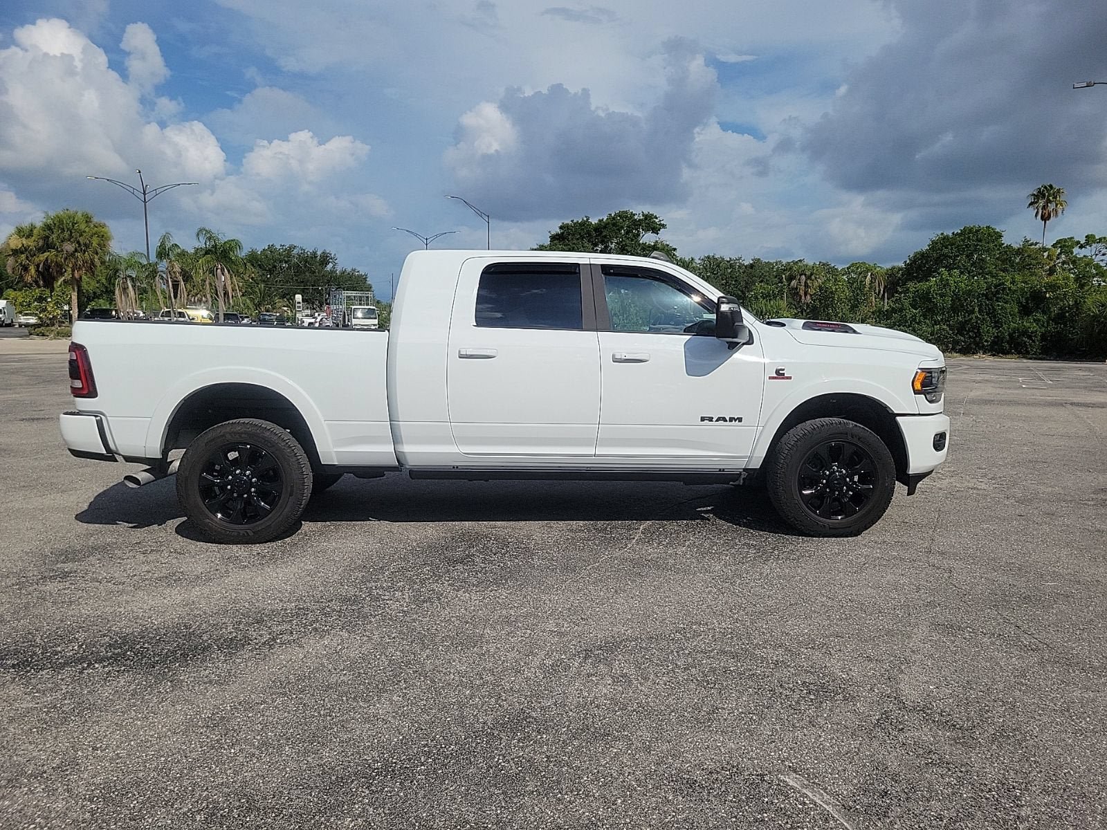 Used 2024 RAM 2500 Limited AWD/4WD image 5