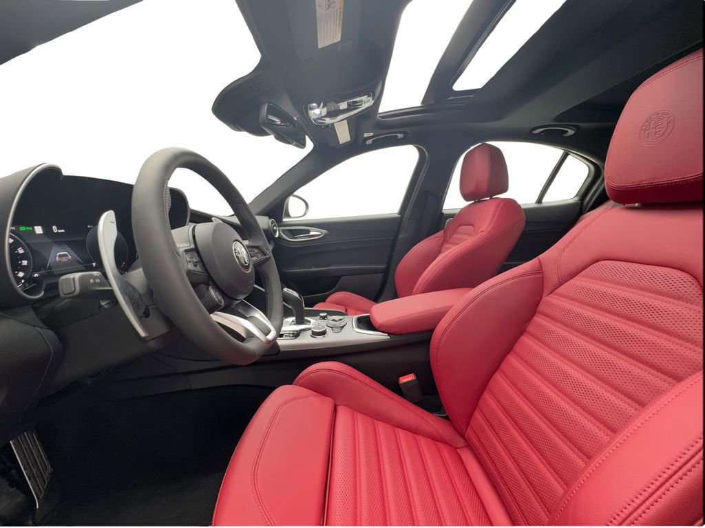 New 2025 Alfa Romeo Giulia RWD image 19