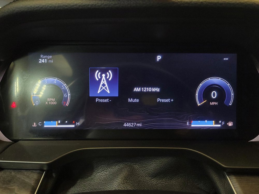 Used 2021 Jeep Grand Cherokee L Limited w/ Luxury Tech Group II image 23