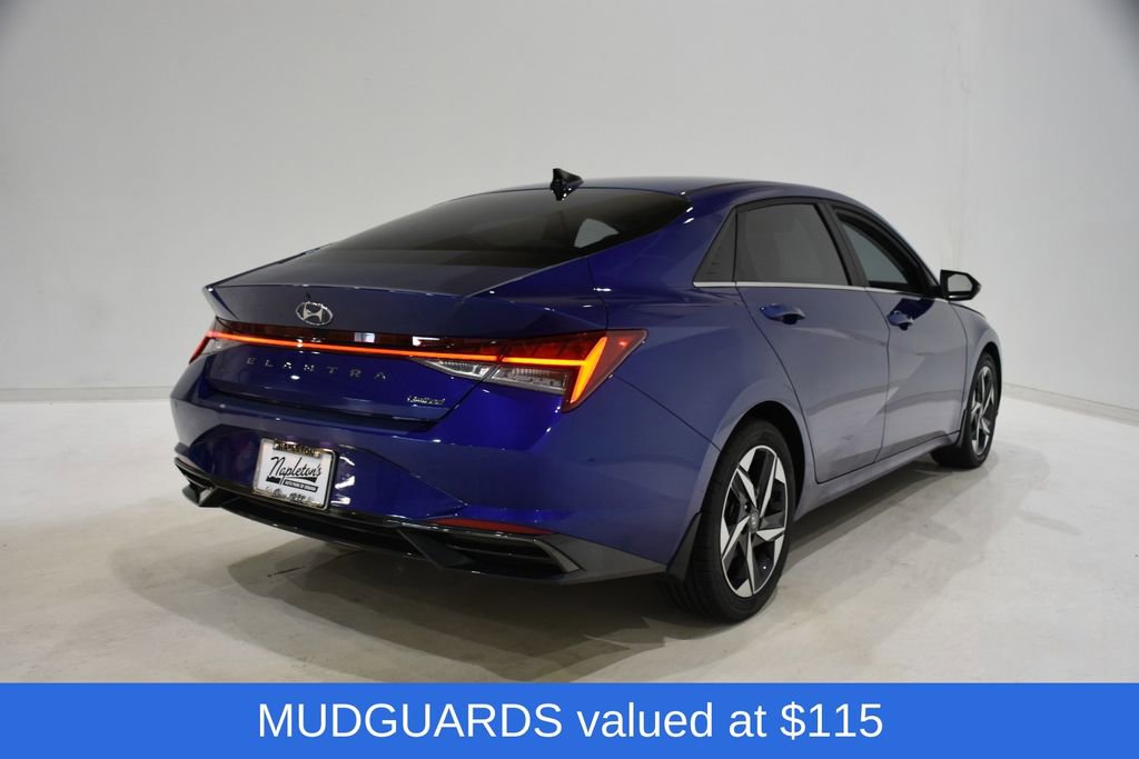 Used 2023 Hyundai Elantra Limited FWD image 4