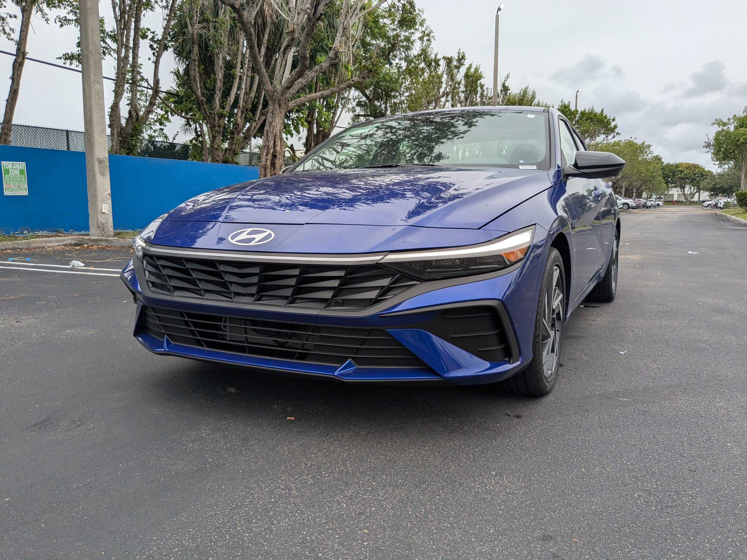 New 2025 Hyundai Elantra SEL image 8