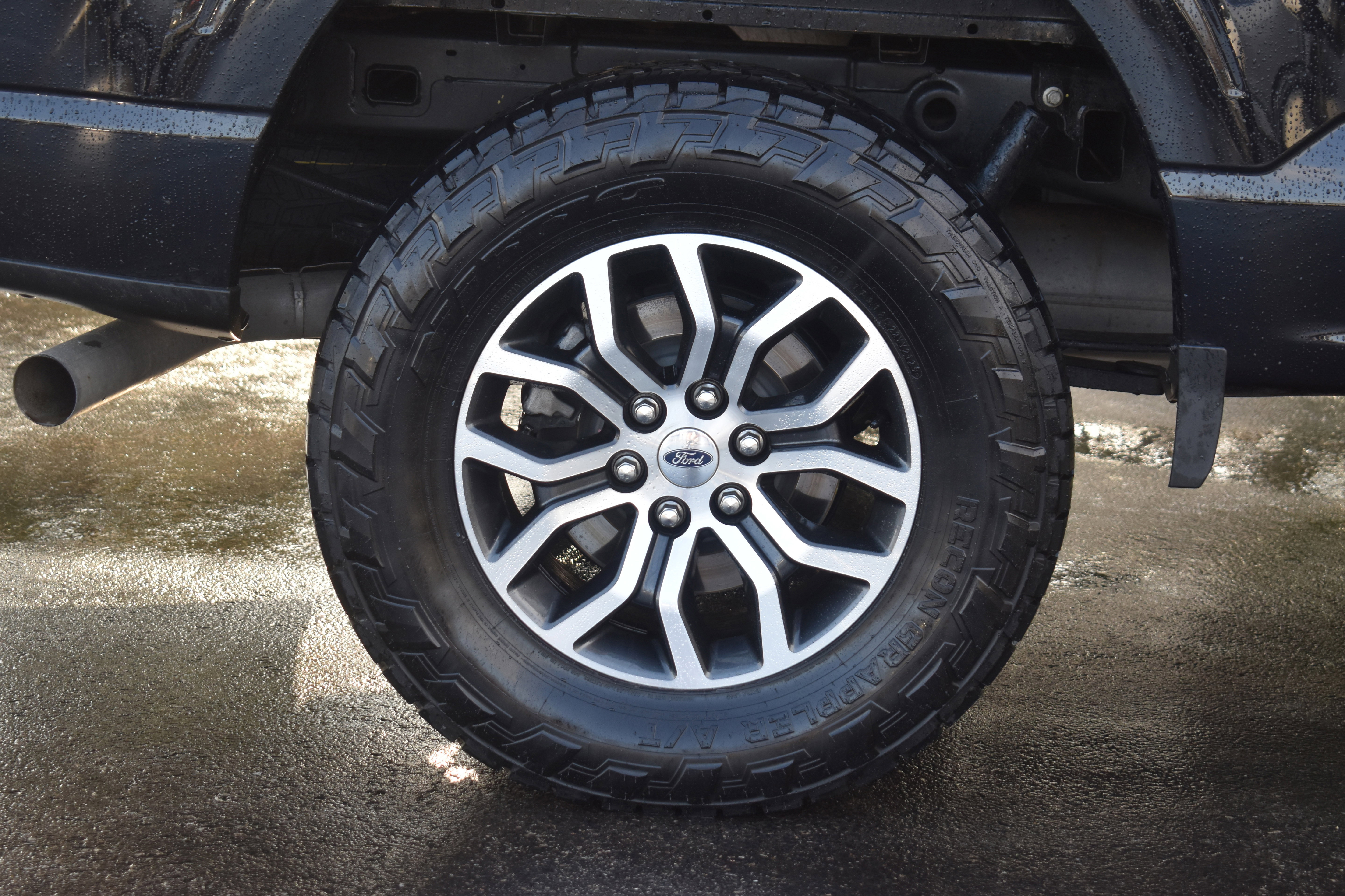 Used 2022 Ford F150 Lariat w/ Bed Utility Package image 40