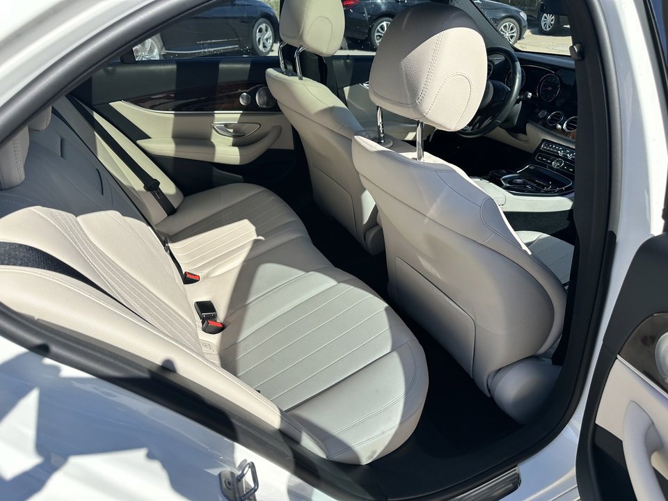 Used 2017 Mercedes-Benz E 300 4MATIC image 17