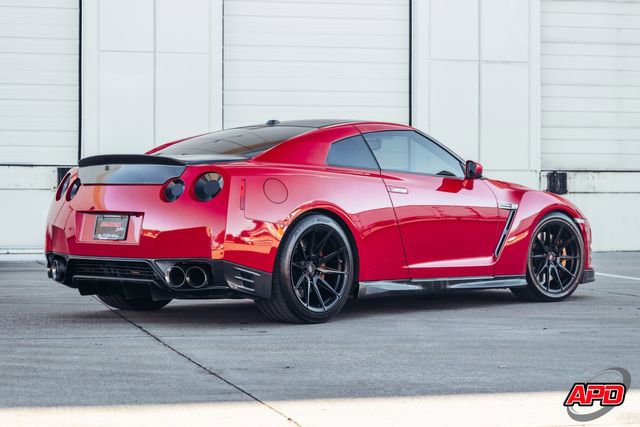 Used 2014 Nissan GT-R Premium image 55