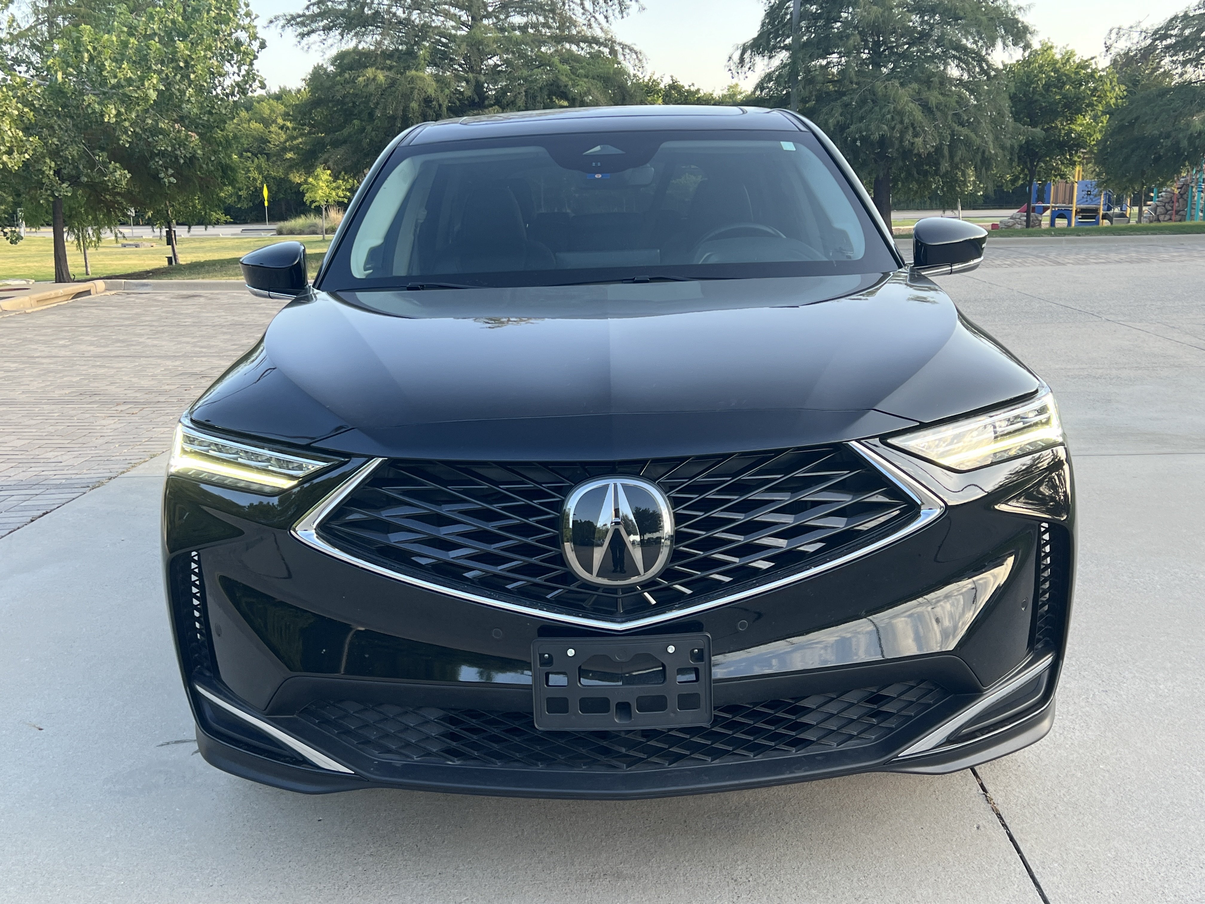 Used 2025 Acura MDX w/ Technology Package FWD image 3